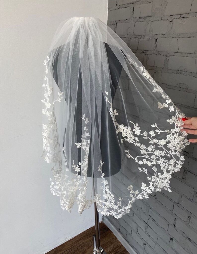 floral lace veil